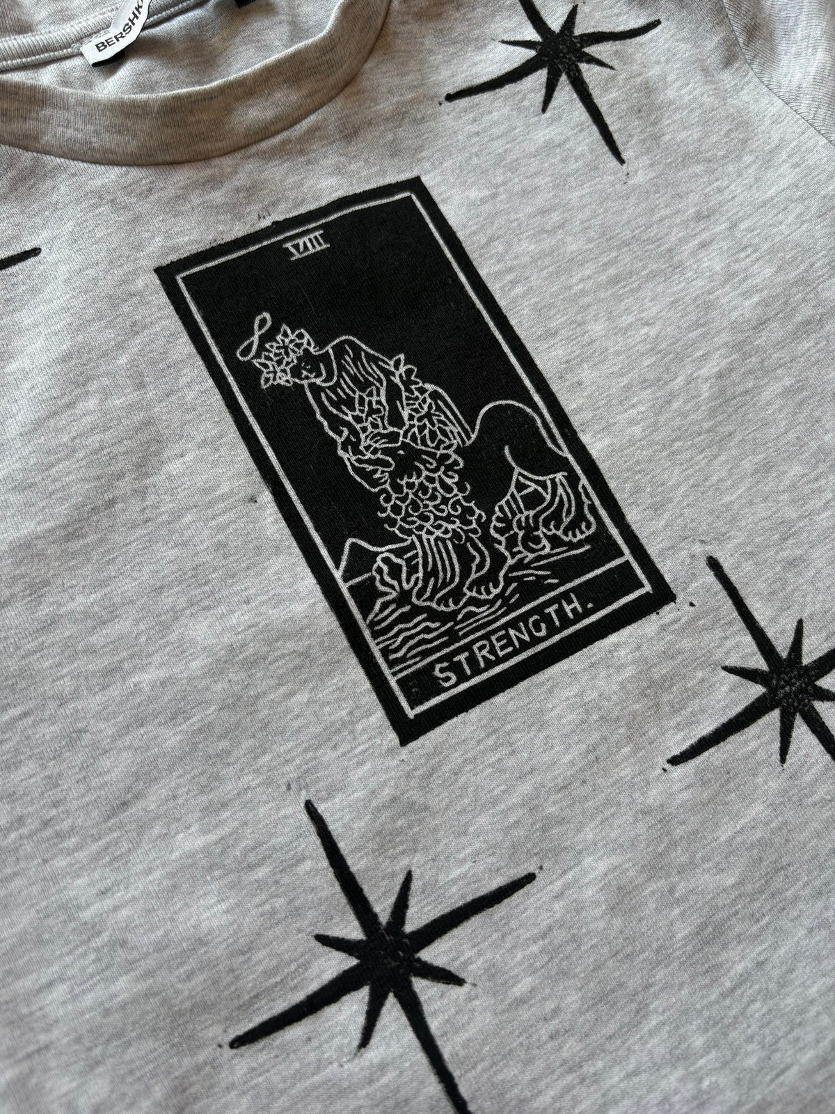 Strength Tarot Hand-Printed Grey T-Shirt – M