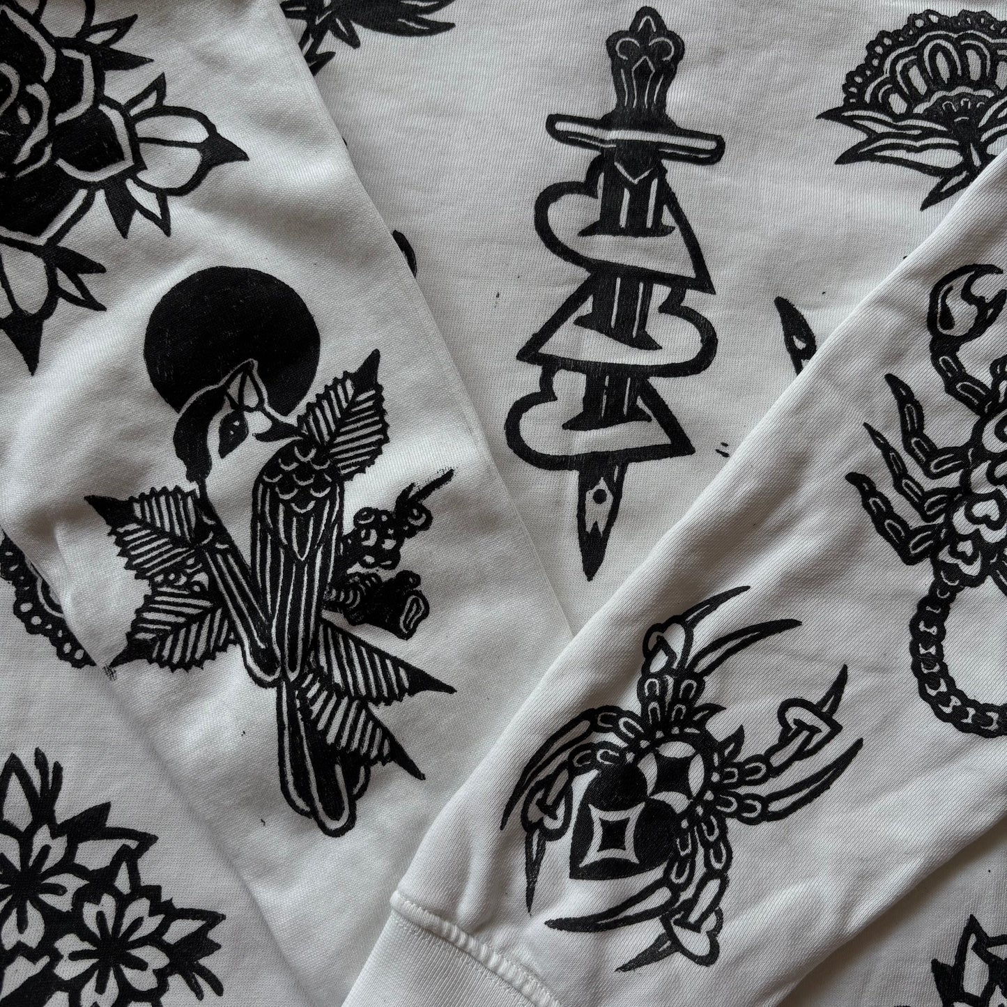 Hand-Printed Oversized White Sweatshirt – M