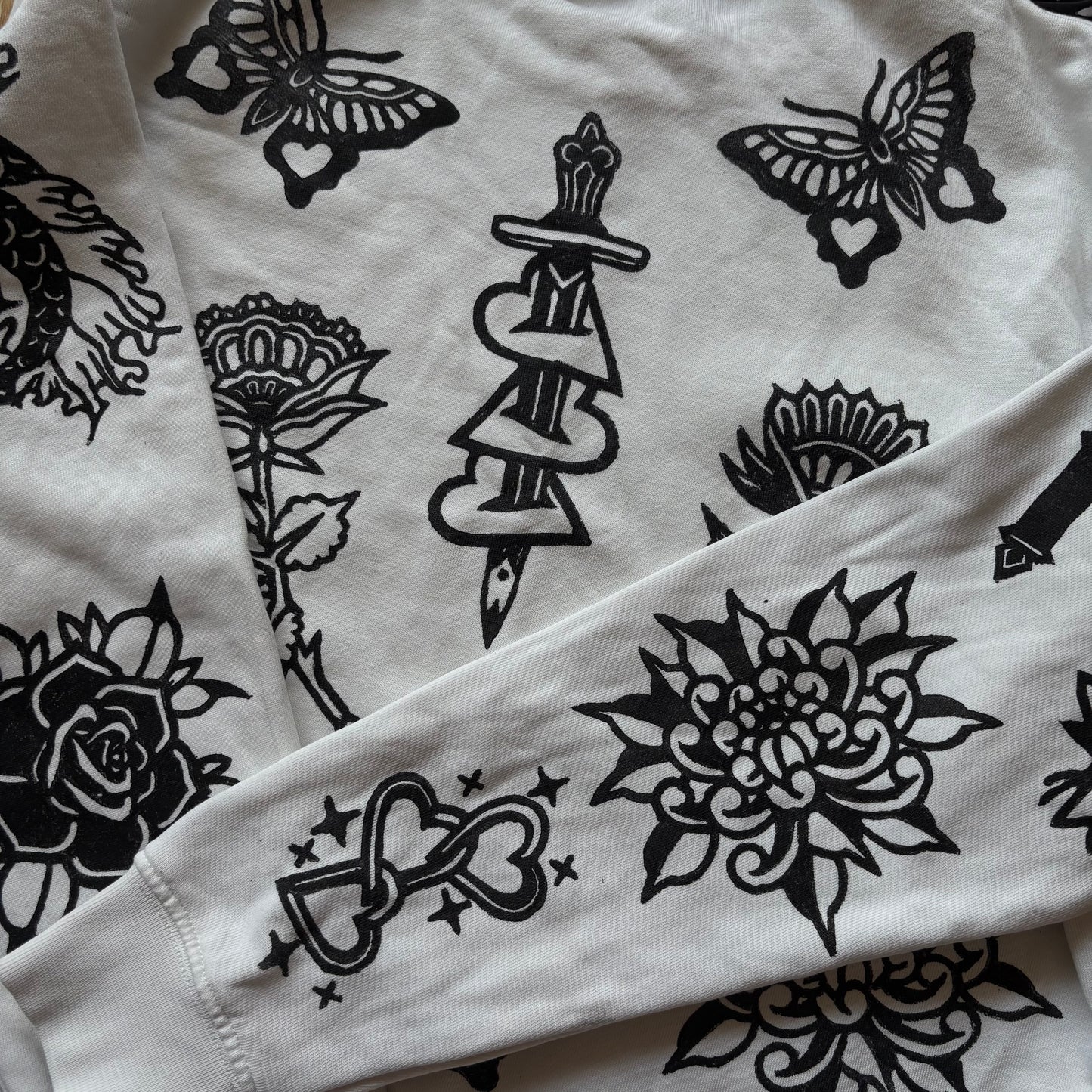 Hand-Printed Oversized White Sweatshirt – M