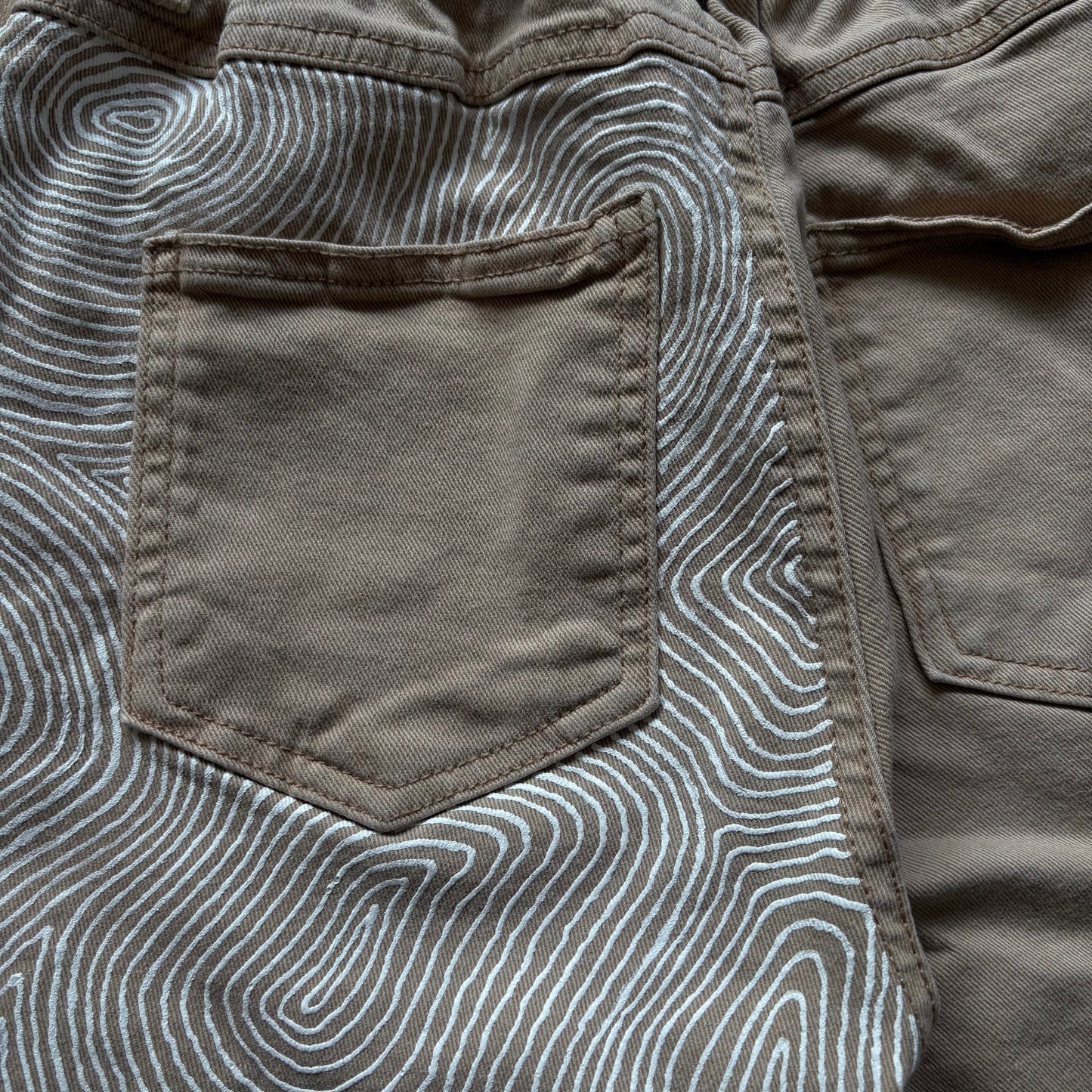 Eye Hand-Painted Beige Jeans – XS