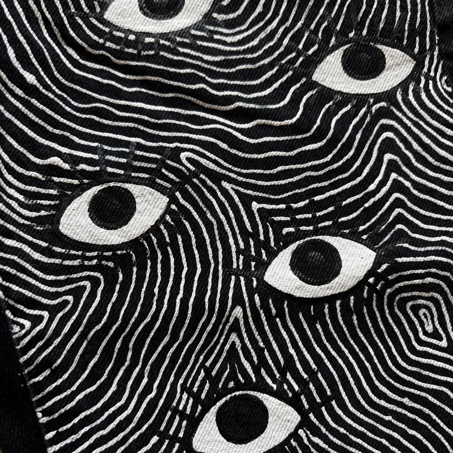 Trippy Eyes Hand-Painted Dark Grey Jeans – XS